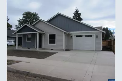 73 Park St, Lebanon, OR 97355 - Photo 1