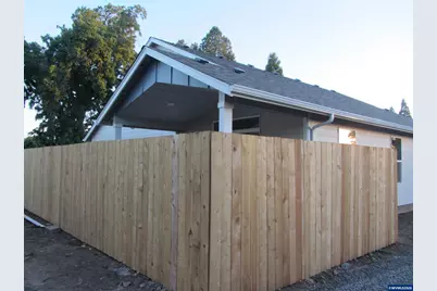 73 Park St, Lebanon, OR 97355 - Photo 21