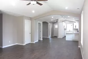 73 Park St, Lebanon, OR 97355 - Photo 7