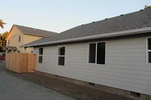 73 Park St, Lebanon, OR 97355 - Photo 23