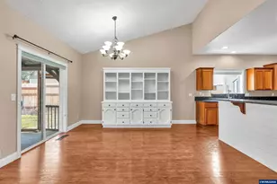 338 NW Foxglove St, Dallas, OR 97338 - Photo 9
