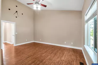 338 NW Foxglove St, Dallas, OR 97338 - Photo 21