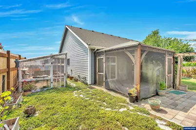338 NW Foxglove St, Dallas, OR 97338 - Photo 31
