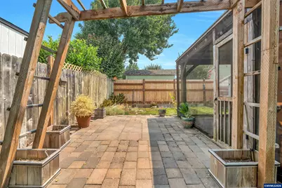338 NW Foxglove St, Dallas, OR 97338 - Photo 33