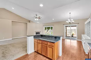 338 NW Foxglove St, Dallas, OR 97338 - Photo 13