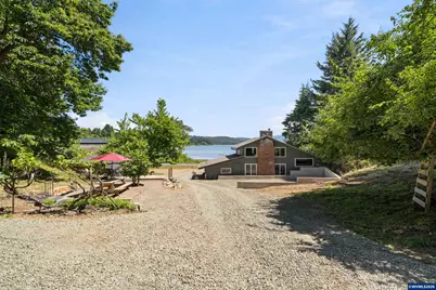 1995 N Bayview Rd, Waldport, OR 97394 - Photo 25