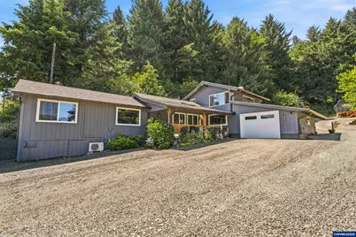 1995 N Bayview Rd, Waldport, OR 97394 - Photo 5