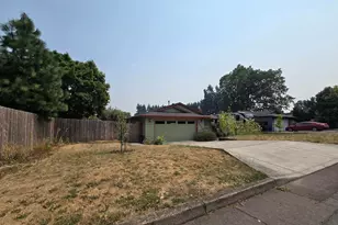 18620 Boynton St, Oregon City, OR 97045 - Photo 3