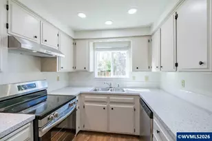 190 &amp 192 SE Atwood Av, Corvallis, OR 97333 - Photo 13