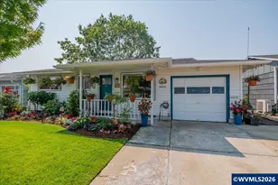 1424 Rainier Rd, Woodburn, OR 97071 - Photo 1