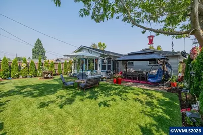 1424 Rainier Rd, Woodburn, OR 97071 - Photo 35