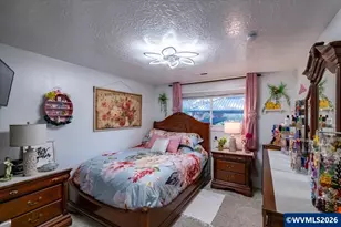 1424 Rainier Rd, Woodburn, OR 97071 - Photo 13