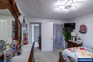 1424 Rainier Rd, Woodburn, OR 97071 - Photo 23