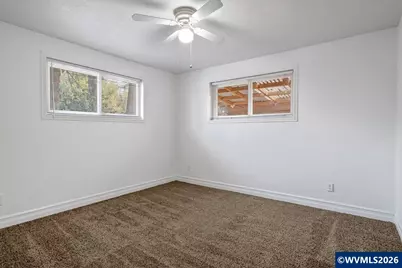 389 W Washington St, Stayton, OR 97383 - Photo 21