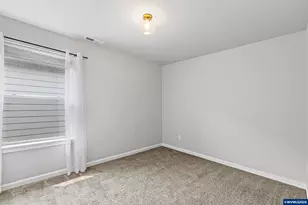 1624 SE Barberry Ave, Dallas, OR 97338 - Photo 23
