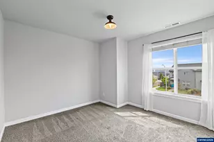 1624 SE Barberry Ave, Dallas, OR 97338 - Photo 25