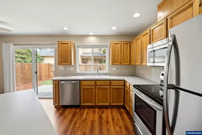 7368 Meadowglen St NE, Keizer, OR 97303 - Photo 15
