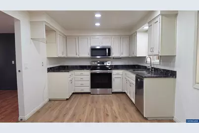 4992 Settlers Dr NE, Salem, OR 97305 - Photo 7