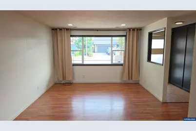 4992 Settlers Dr NE, Salem, OR 97305 - Photo 5