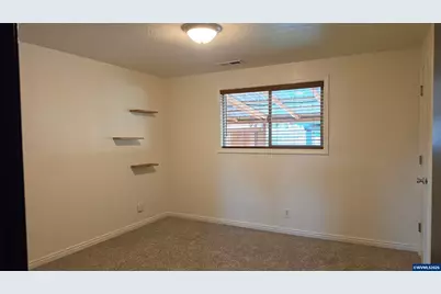4992 Settlers Dr NE, Salem, OR 97305 - Photo 15