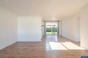 728 Shores St NE, Salem, OR 97301 - Photo 7