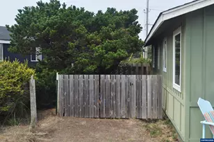 1101 NW Pacific Way, Waldport, OR 97394 - Photo 17