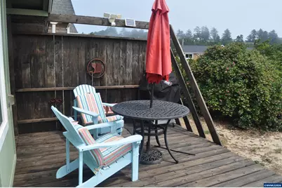 1101 NW Pacific Wy, Waldport, OR 97394 - Photo 15