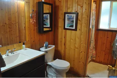 1101 NW Pacific Wy, Waldport, OR 97394 - Photo 13