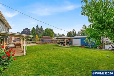 733 Meadowlawn Dr SE, Salem, OR 97317 - Photo 27