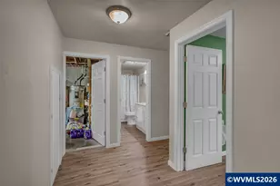 733 Meadowlawn Dr SE, Salem, OR 97317 - Photo 25