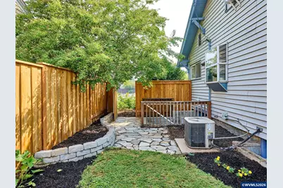 112 NW 3rd Av, Canby, OR 97013 - Photo 31