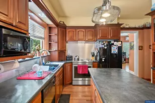 650 Liberty St SE, Salem, OR 97301 - Photo 31