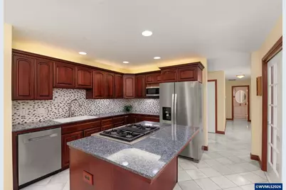 534 NE South Shore Rd, Portland, OR 97211 - Photo 13