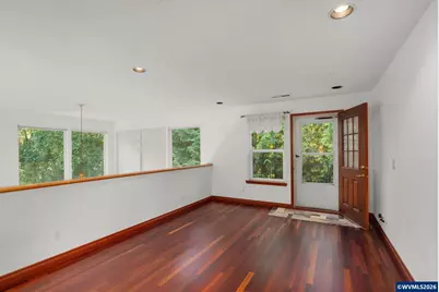 534 NE South Shore Rd, Portland, OR 97211 - Photo 17
