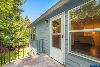 534 NE South Shore Rd, Portland, OR 97211 - Photo 25