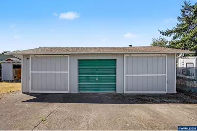 80 Berry St, Lebanon, OR 97355 - Photo 31