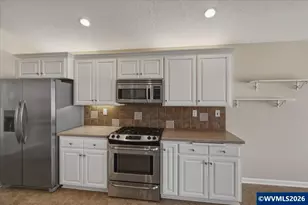 710 SE St Andrews Ln, Dallas, OR 97338 - Photo 19