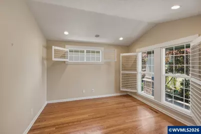 710 SE Saint Andrews Ln, Dallas, OR 97338 - Photo 5