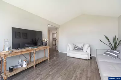 849 E 9th Ct, Lafayette, OR 97127 - Photo 7