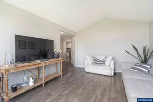 849 E 9th Ct, Lafayette, OR 97127 - Photo 7