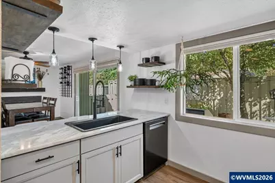1871 Lexington Cir SE, Salem, OR 97306 - Photo 9