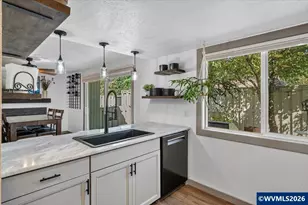 1871 Lexington Cir SE, Salem, OR 97306 - Photo 9