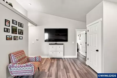 4279 Vicki Wy NE, Salem, OR 97305 - Photo 9