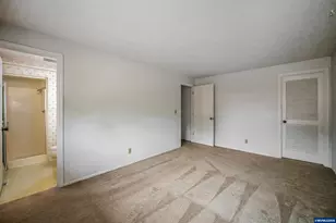 4652 Princess Ct NE, Salem, OR 97305 - Photo 15