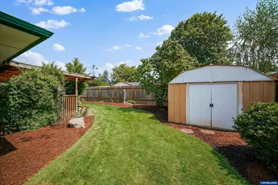 4652 Princess Ct NE, Salem, OR 97305 - Photo 39