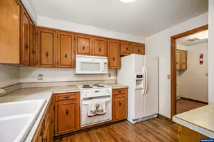 4652 Princess Ct NE, Salem, OR 97305 - Photo 27