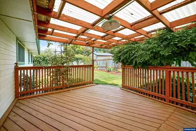 4652 Princess Ct NE, Salem, OR 97305 - Photo 31