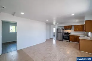 215 N Polk St, Independence, OR 97351 - Photo 15