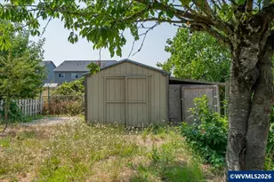 215 N Polk St, Independence, OR 97351 - Photo 35