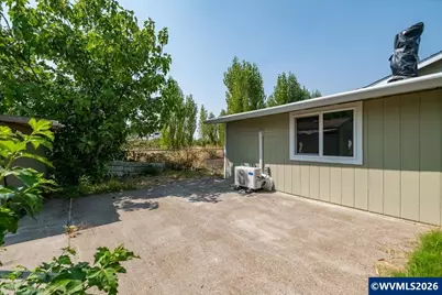 215 N Polk St, Independence, OR 97351 - Photo 37
